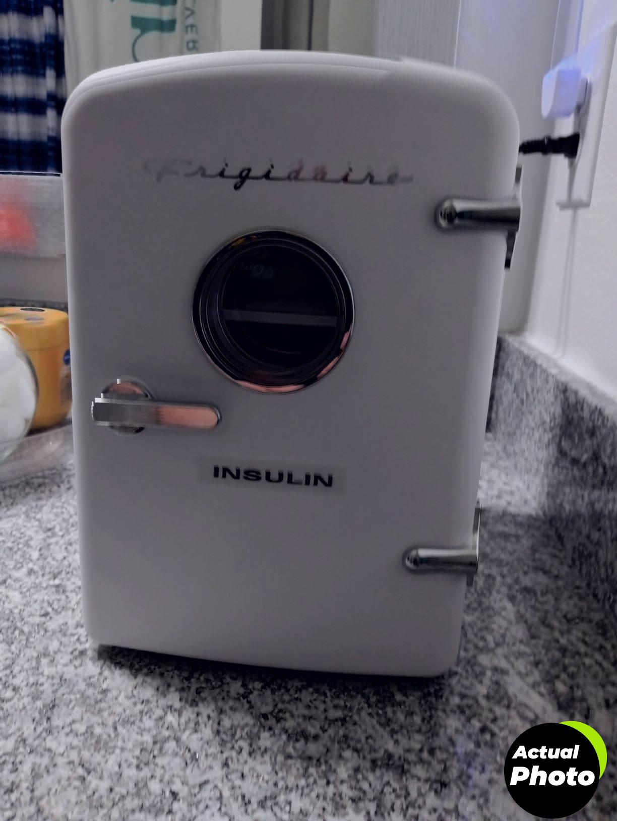 frigidaire-retro-mini-fridge-efmis171-foto-1