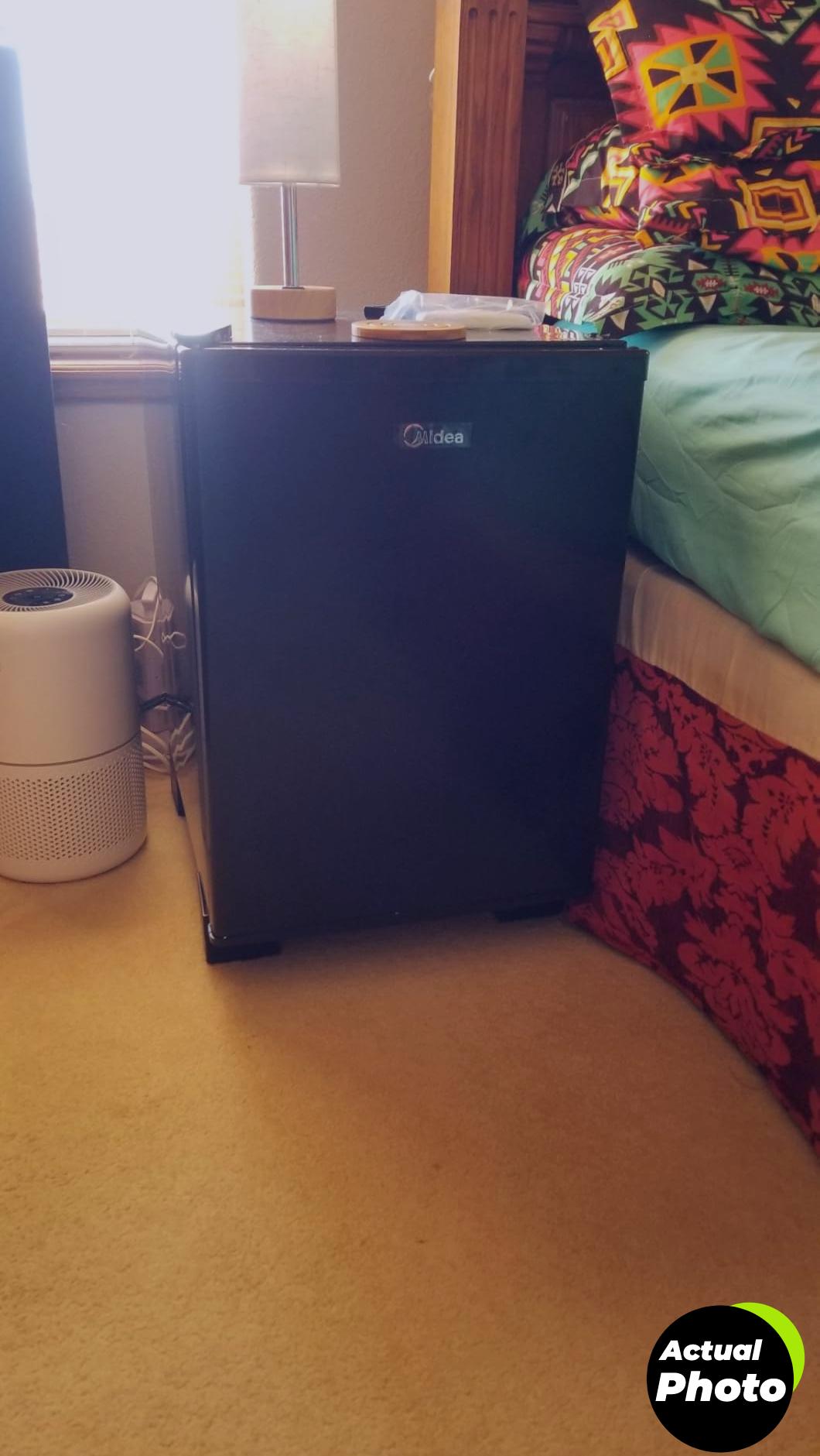 midea-compact-refrigerator-65-black-foto-1