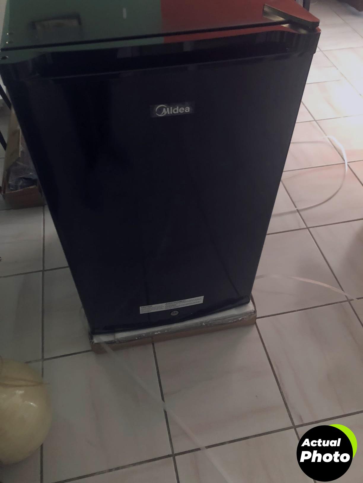midea-mini-freezer-3-cubic-feet-black-foto-3